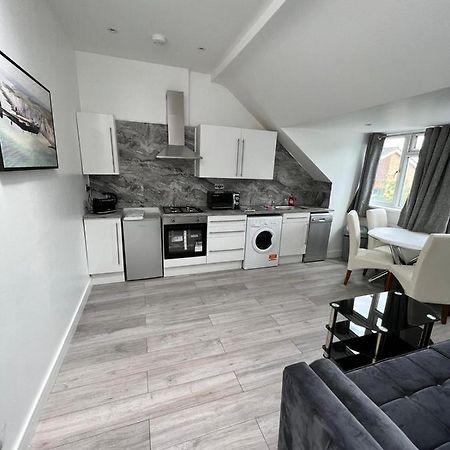 Lovely 2 Bedroom Flat With Roof Terrace In London Nw6 Exterior photo
